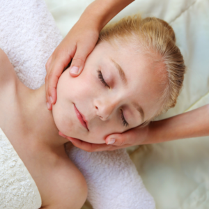 Moisturising and refreshing facial treatment 30 min