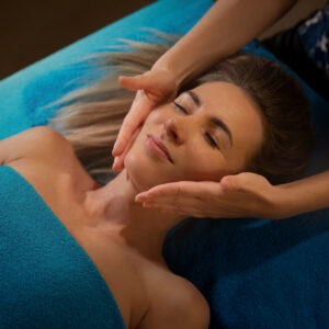 Creme de la Creme youth revealing facial treatment 90 min